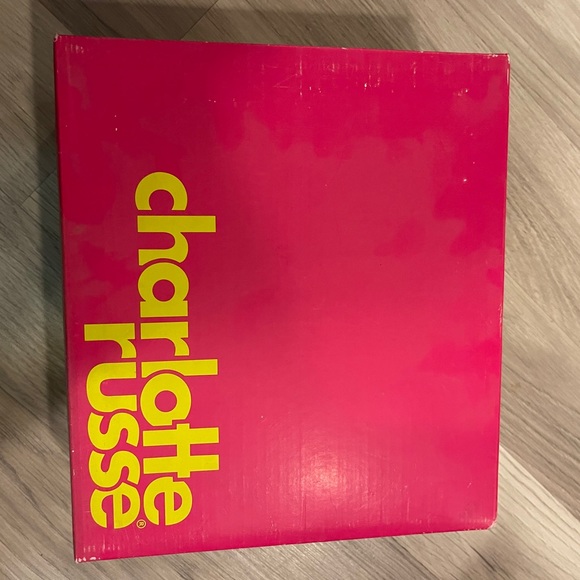 Floral high heeled shoes - Picture 3 of 6